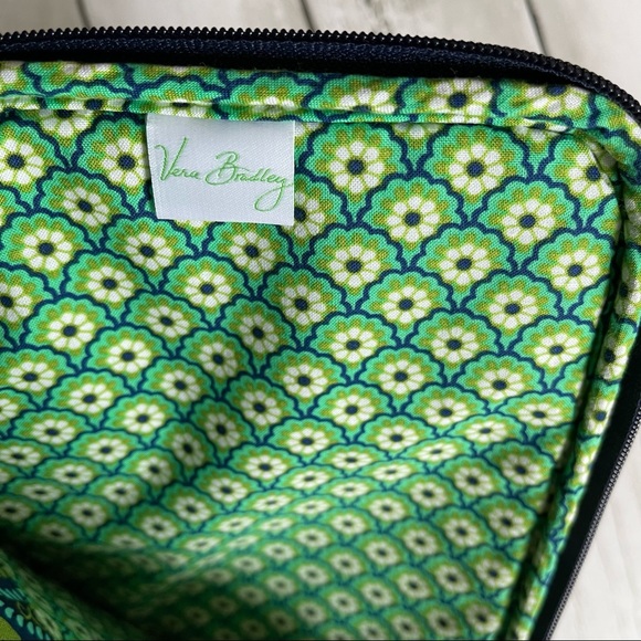 PREOWNED VERA BRADLEY TECH CASE ZIP AROUND BLUE GREEN CASE - Picture 5 of 7